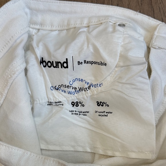 Abound Cream Jean Shorts for Women Size 31 - Picture 4 of 7